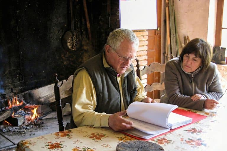 John Kefuss et Marlgorzata Bienkowska : présentation des expérimentations faites sur varroas au Born.